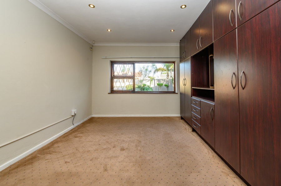 4 Bedroom Property for Sale in Framesby Eastern Cape